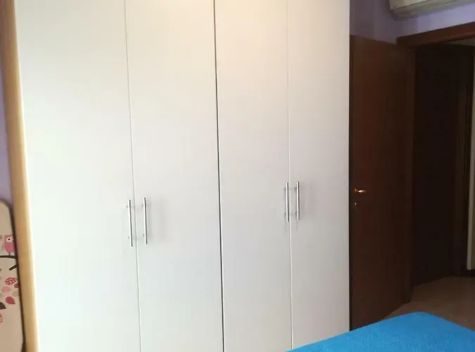 Bilocale Per Vacanze 拉文纳